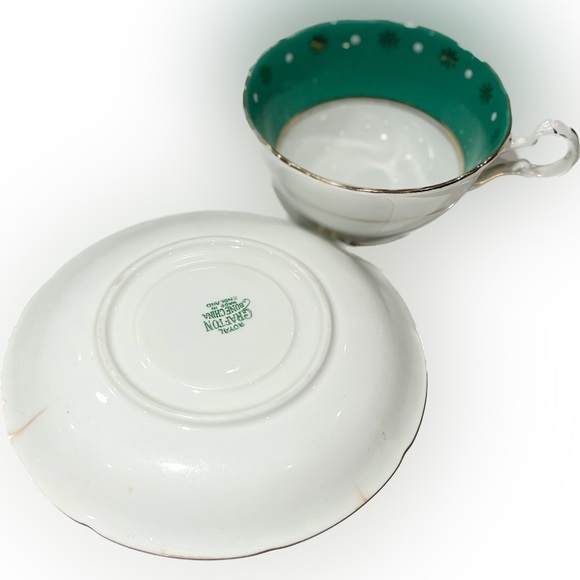 🎈2/$30 - Royal Grafton TEACUP. White, teal and gold stars. Made in England. - Picture 4 of 6